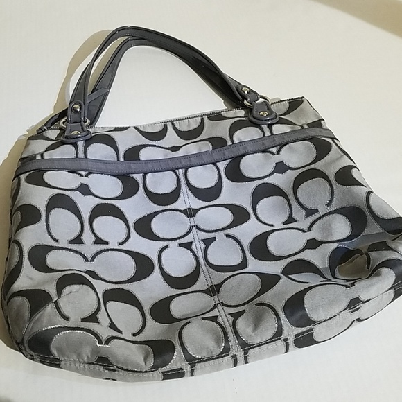 Coach Handbags - Coach big shoulder bag B66